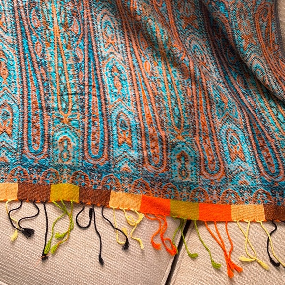 Pashmina Reversible Vintage Throw - Picture 4 of 10